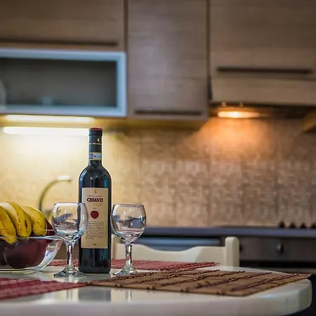 Casa de hóspedes Elli And 4*