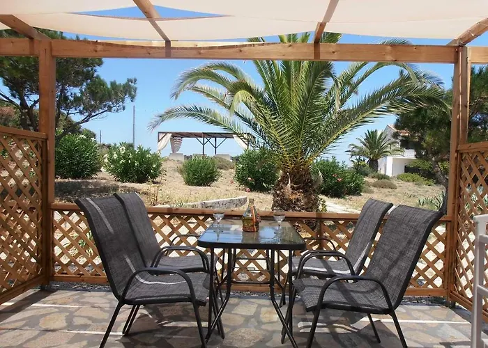 έλλη στούντιος και Πανσιόν 4*