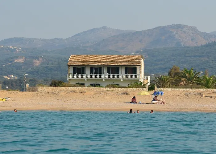 έλλη στούντιος και Πανσιόν 4*
