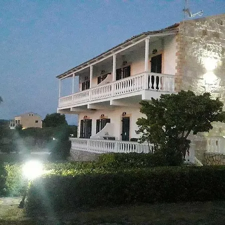 Elli And 게스트하우스 Almiros Beach