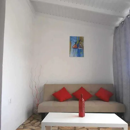 Pensjonat Elli And Almiros Beach