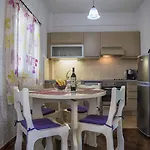 Maison d'hôtes Elli And 4*