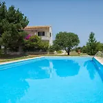 Elli And